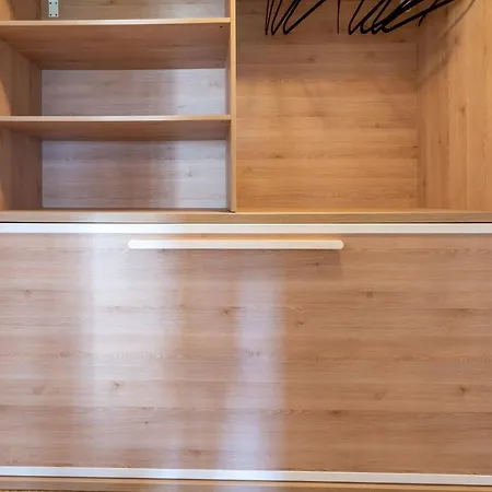 T1 Nazareth نازاريه